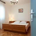 In With Sea View, Terrace, Air Conditioning, Wifi 5052-5 Апартаменты