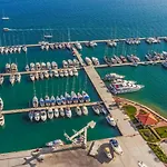 In With Sea View, Terrace, Air Conditioning, Wifi 5052-5 Апартаменты