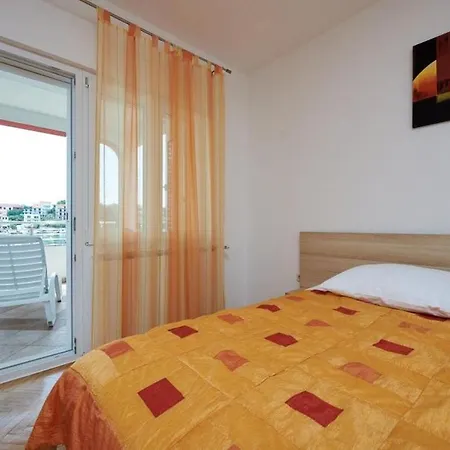 In With Sea View, Terrace, Air Conditioning, Wifi 5052-5 Апартаменты *